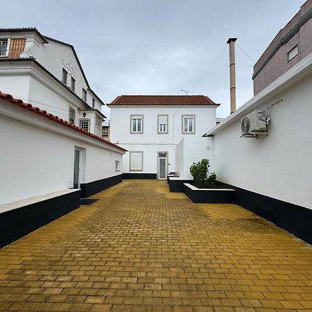 Studio In Estoril Near Beach Walk In 3 Min ภายนอก รูปภาพ